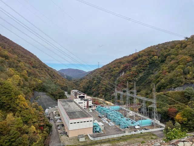紅葉が綺麗♪♪_電力ミュージアムOKKY(奥清津発電所)