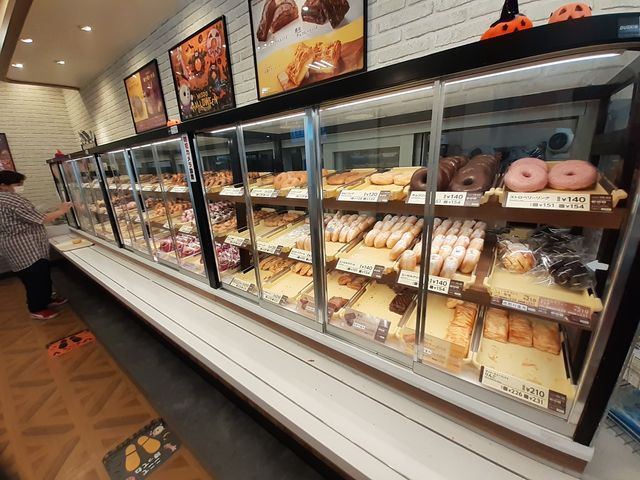 店内にて_ミスタードーナツ高田ショップ