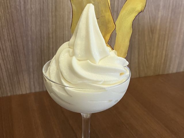 さつまいもチップスのトッピングは、サラダコーナーから。_ホテルウィングインターナショナルプレミアム東京四谷 レストランBistroW