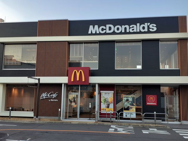 国道23号線沿い_マクドナルド23号浜田町店