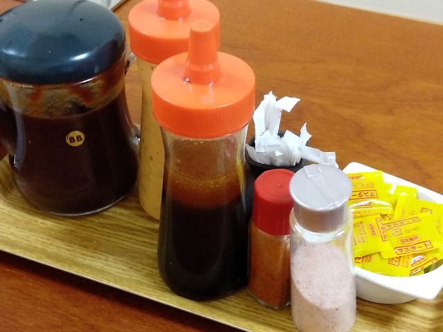 テーブルセット_いろは精肉店