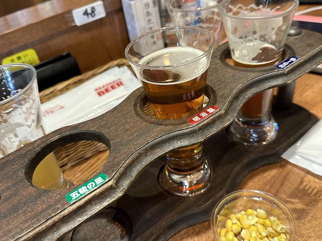 4種飲み比べ
ビール通には良い_はこだてビール