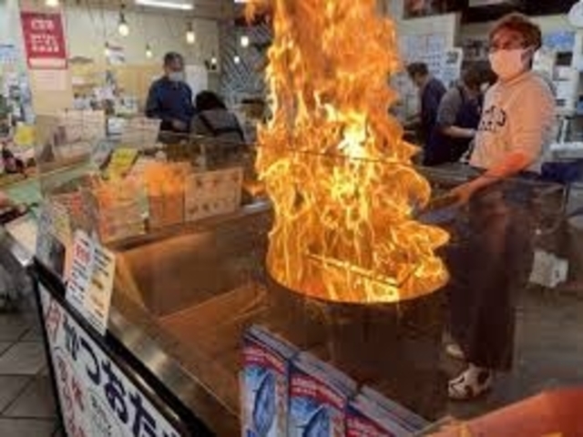 藁であぶすから美味しい。_多田水産 須崎道の駅店