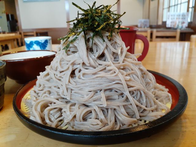 おおざるとろのざるそば_まえだ