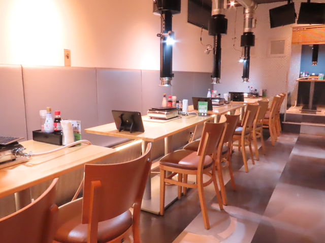 お洒落な店内_最強コスパ!仙台牛タン&A5仙台牛食べ放題 焼肉横綱
