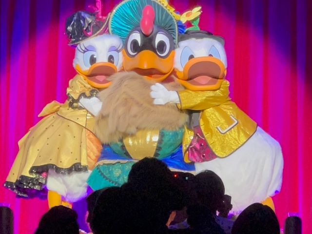 ドナルドの歌声に注目_ザ・ダイヤモンドホースシュー