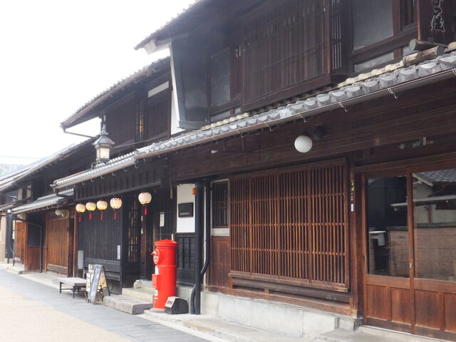 ポストが目印_川原町屋