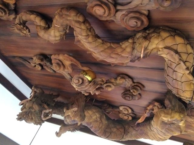 木彫りの龍。A_瀧尾神社