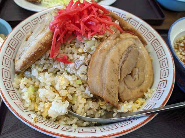 炙りチャーシューチャーハン大盛り_イサム
