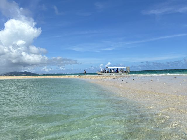 幻の島(浜島)
お天気も良くて、海の色がきれいでした!_小浜島海遊びショップHaiSai