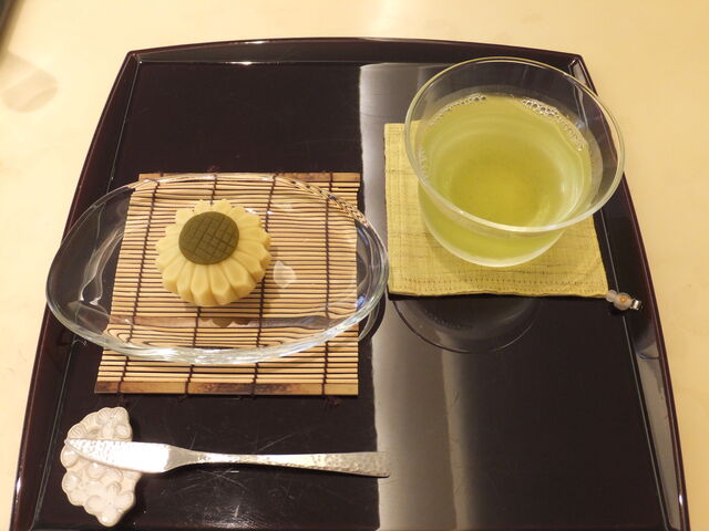 練り切りと冷足柄茶セット_茶のちもと