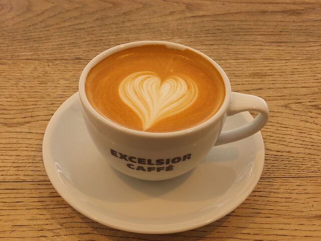 ハートのラテアート_エクセルシオールカフェ本厚木駅店