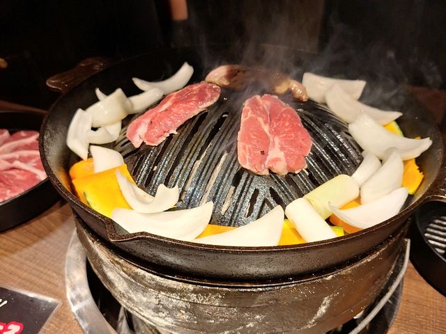 羊の脂が染みた野菜も美味。_旭川成吉思汗 大黒屋 函館五稜郭店