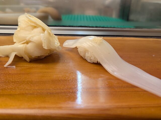 特上寿司
始まりは烏賊から_松の寿し