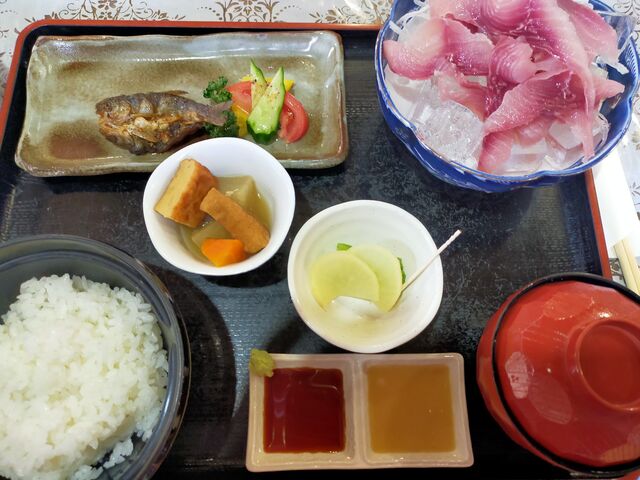 鯉のあらい定食_三河屋食堂中込本店