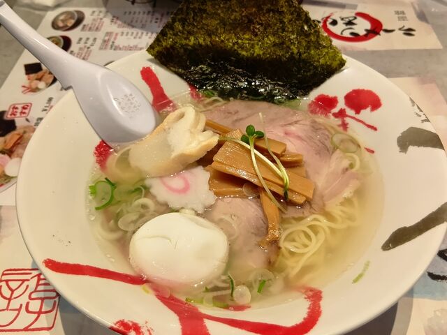 塩ラーメン_麺厨房あじさい 函館ベイ美食倶楽部店