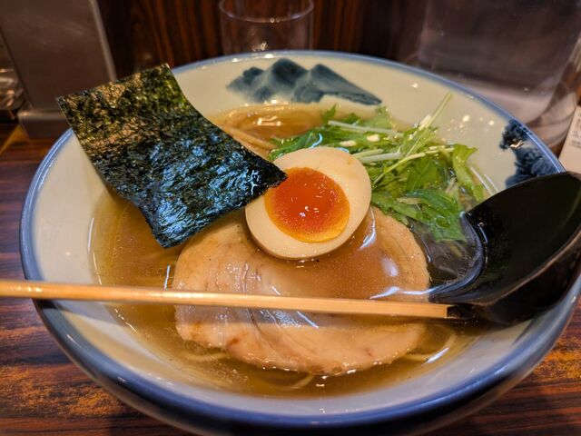 阿夫利の塩ラーメン_AFURI 六本木交差点
