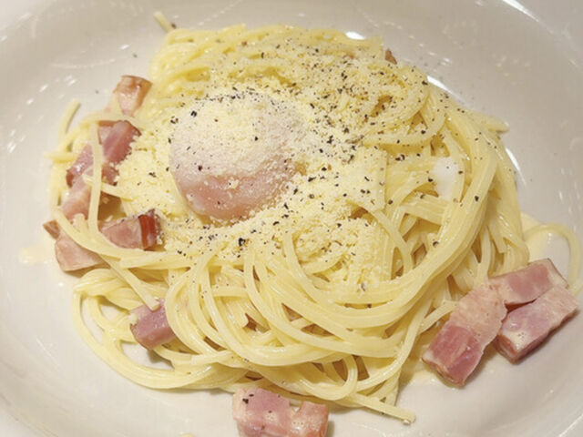パスタの下の方はもう冷えてました。_世界のビール博物館・東京スカイツリータウン・ソラマチ店