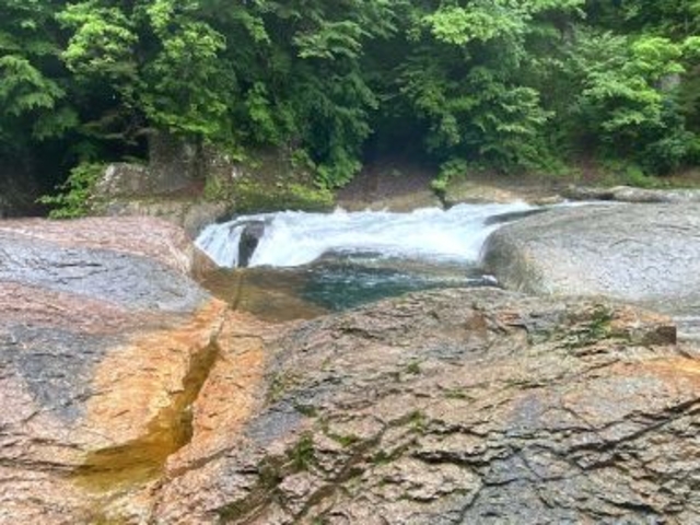 鱒飛びの滝_鱒飛の滝