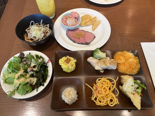 どれから食べようかな!?
パラダイスブッフェ。_ホテルメトロポリタン仙台