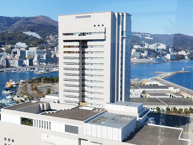 ホテル。ロープウェイ上から_ホテルマウント富士