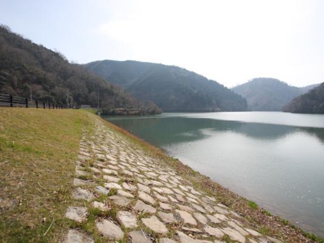 大谷池