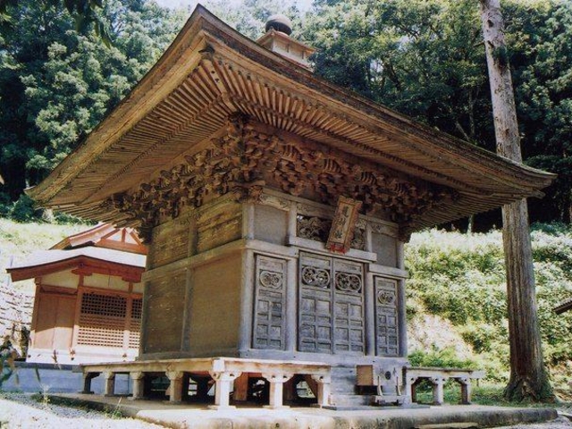 道神社拝殿の写真1