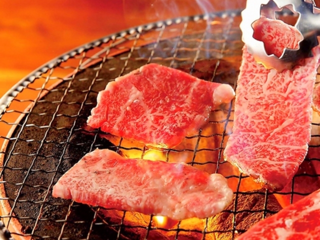 焼肉屋さかい 京都洛西店の写真1