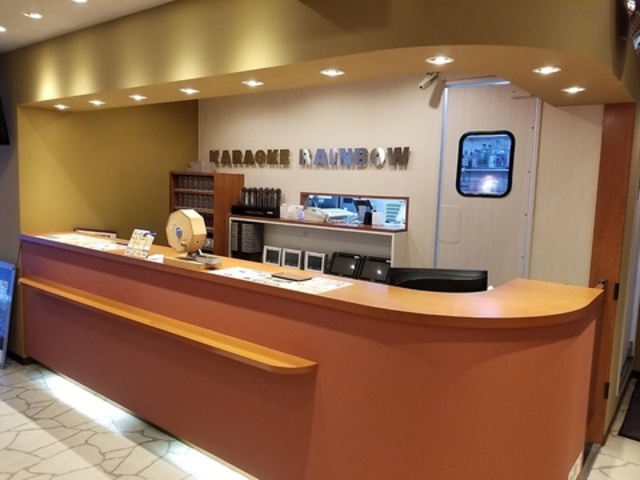 カラオケ レインボー 西京極店の写真1