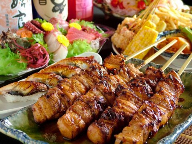 ごんまるとごん讃 アクトタワー店の写真1