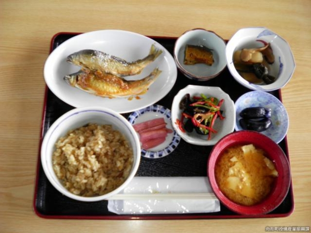 鮎定食 1,400円_小国川観光