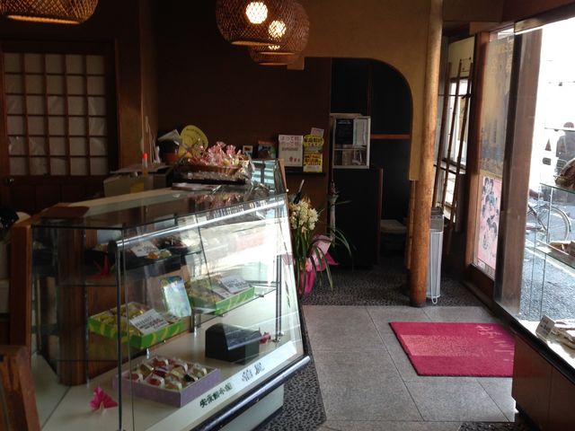 さくら餅や花見だんごなども季節により販売_安永餅本舗 柏屋