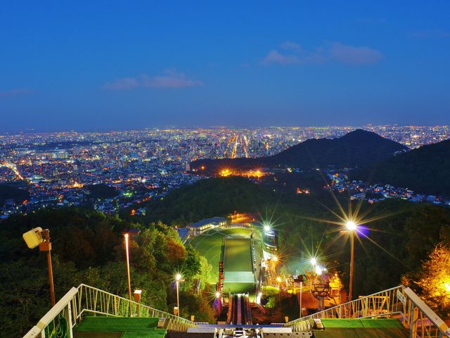 大倉山(夜)_大倉山ジャンプ競技場