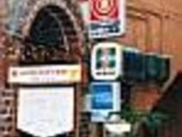 赤レンガのレトロな雰囲気な外観が目印_仏蘭西亭