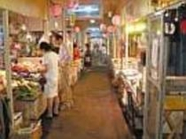鮮魚から惣菜まで、幅ひろい品揃え_妙見市場