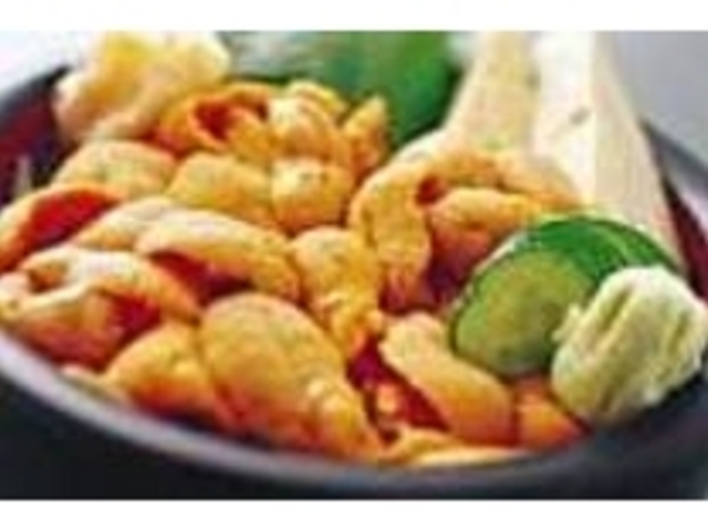 折りの半分以上がのった贅沢な『ウニ丼』_握なか一