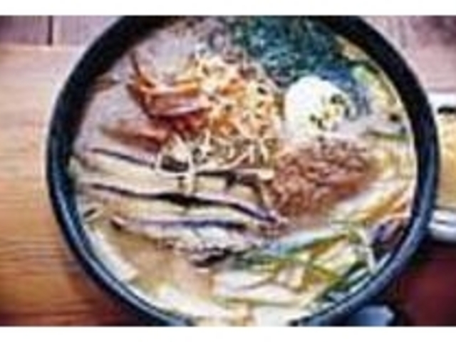 毎朝揚げるトビ魚のつけ揚げもおいしい_かぼちゃ家