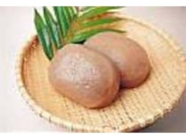 ぼこぼこした表面に手作りのぬくもりが_四方木販売センター