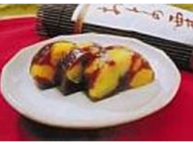 蜜煮きの栗をふんだんに使った『おとめ栗』_小布施 岩崎