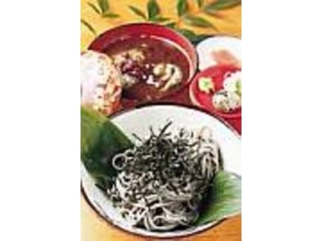 ざるそば以外に山菜そば、うどんもある_穂高屋