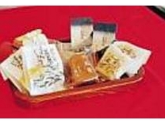 玉露娘、龍勢など岡部にちなんだ菓子各種_御菓子處 桜屋