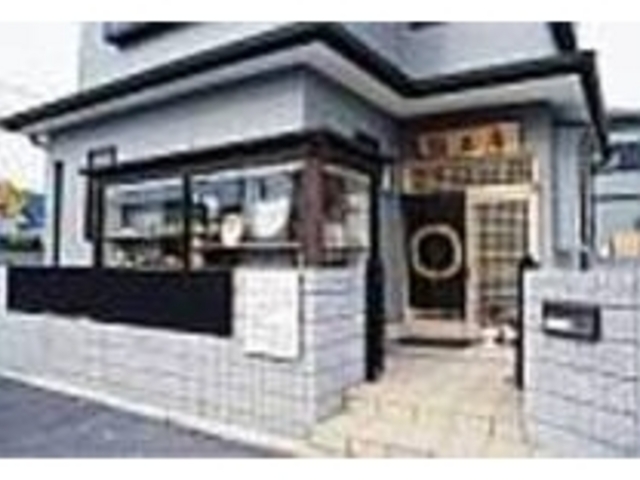 作品は、工芸品と日常品をバランスよく展示_雅工房 豆川雅比古