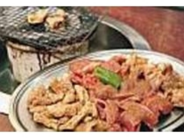 地元住民にこよなく愛されている焼き肉_山木屋