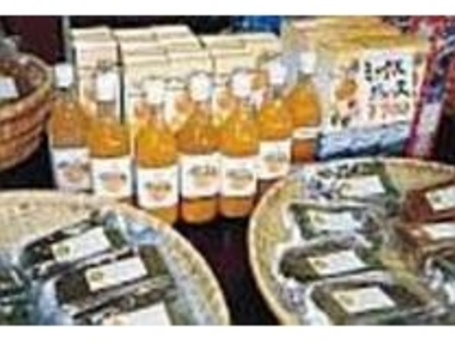 人気のタンカンジュースと素朴なふくれ菓子_サン奄美