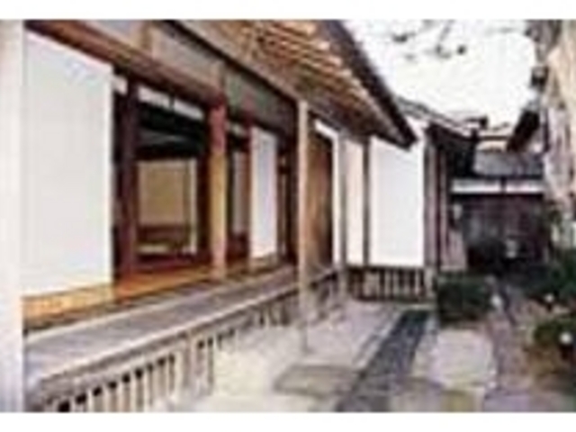 座敷や、離れからの眺めは格別だ!_旧楠本正隆屋敷