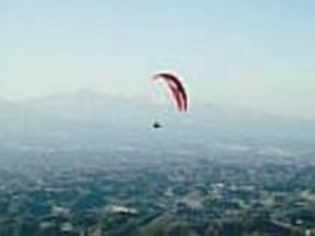 大空を飛ぶ爽快感は何ものにもかえがたい_WINGITパラグライダースクール