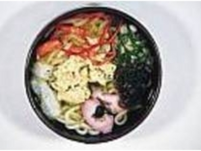 手長の川エビをのせた『川エビうどん』_アカメ館