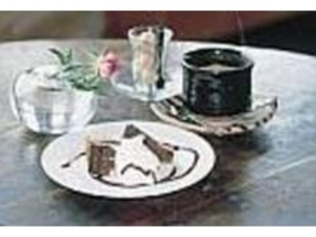 誕生日の方にはケーキのサービスも_カフェウインズ
