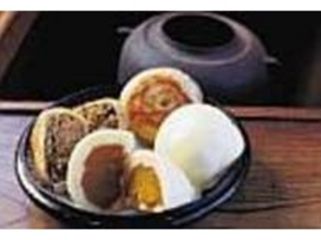 ぎっしり具が詰まったおやきとおまんじゅう_さかた菓子舗