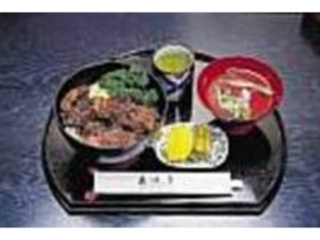 泥臭さが無く、香ばしい鯉の唐揚げ_三河屋